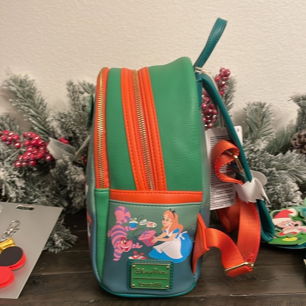 Disney Parks 2023 Loungefly Christmas Holiday GID Backpack Set NEW - Picture 3 of 5